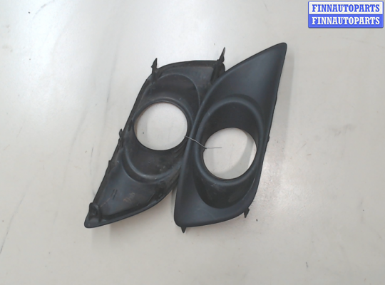 купить Заглушка (решётка) бампера на Toyota Avensis 2 2003-2008