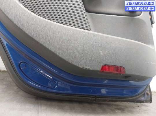 купить Стекло боковой двери на Volkswagen Golf 5 2003-2009