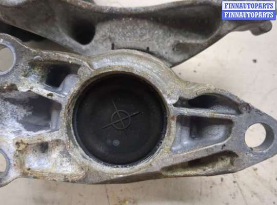 купить Подушка крепления двигателя на Renault Scenic 2009-2012