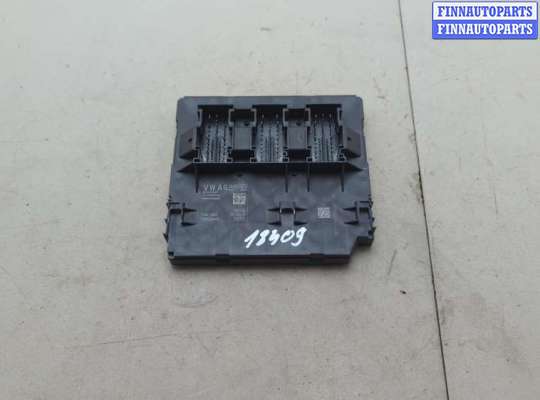 Блок управления бортовой сети (Body Control Module) VG2748142 на Volkswagen Passat CC 2008-2012