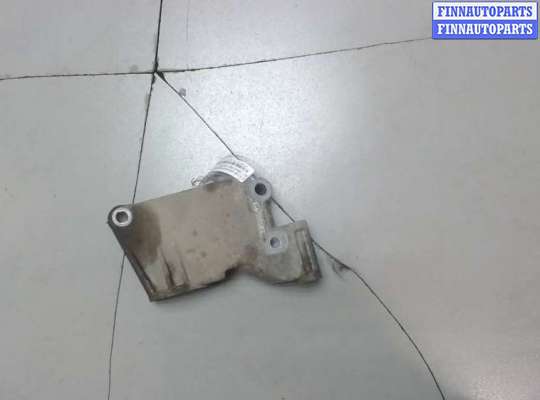 Кронштейн крепления генератора OP2125227 на Opel Zafira A 1999-2005