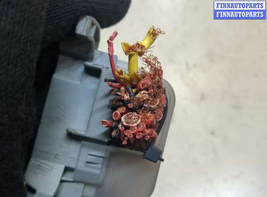 купить Блок предохранителей на Opel Meriva 2003-2010