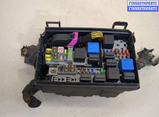 купить Блок предохранителей на Opel Meriva 2010-2018