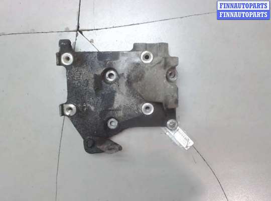 Кронштейн компрессора кондиционера NS824099 на Nissan Almera N16 2000-2006