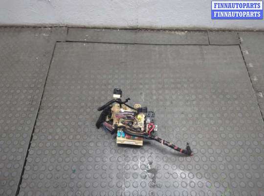 купить Блок предохранителей на Toyota Venza 2008-2017