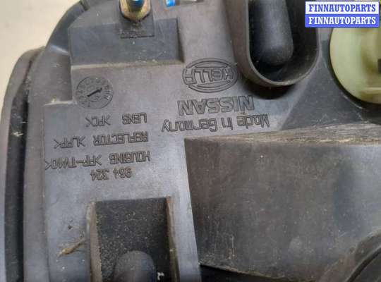 Фара передняя на Nissan Tino V10