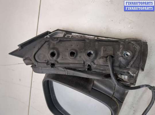 Зеркало боковое на Volkswagen Caddy III (2K)