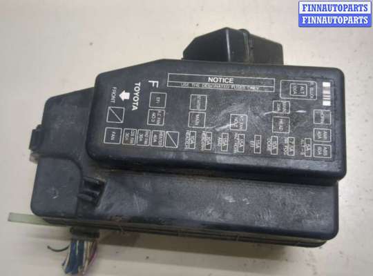 Блок предохранителей TT856250 на Toyota Paseo