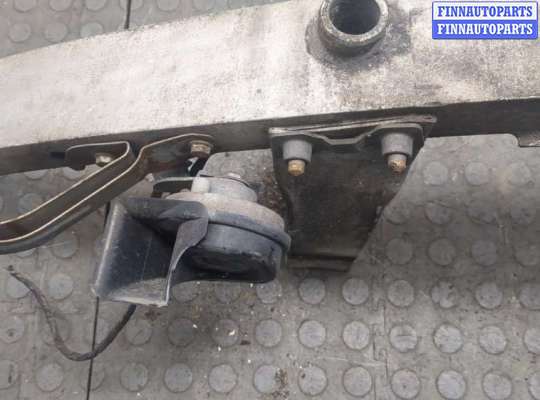 купить Сигнал (клаксон) на Mercedes C W204 2007-2013