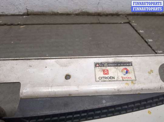 купить Решетка радиатора на Citroen Berlingo 2002-2008