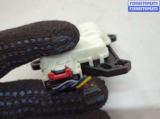 купить Электропривод заслонки отопителя на Toyota Solara 2003-2009