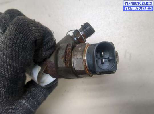 купить Форсунка топливная на BMW 3 E90, E91, E92, E93 2005-2012