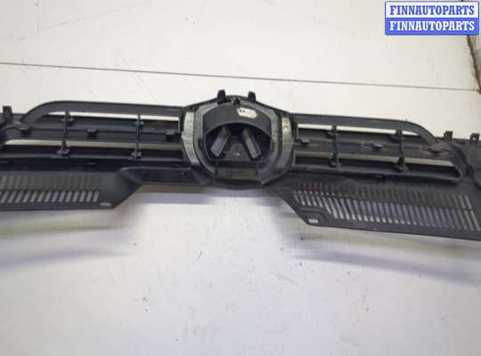 купить Решетка радиатора на Volkswagen Golf 5 2003-2009