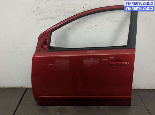 купить Стекло боковой двери на Nissan Note E11 2006-2013