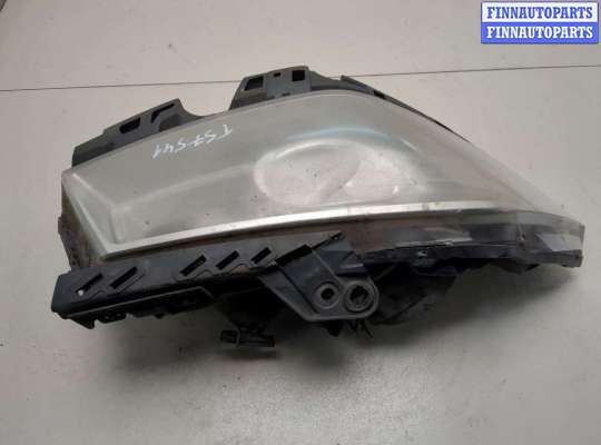 Кронштейн фары на Renault Megane II