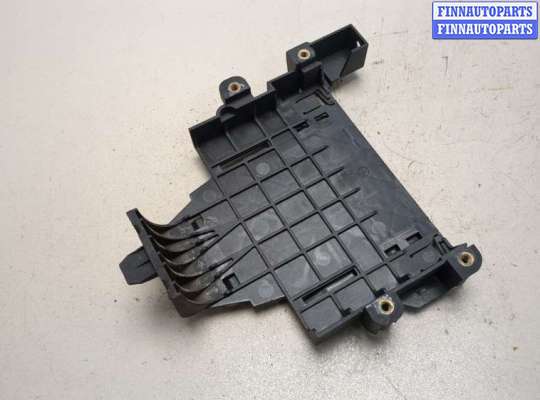 купить Кронштейн блока управления на Land Rover Freelander 2 2006-2014