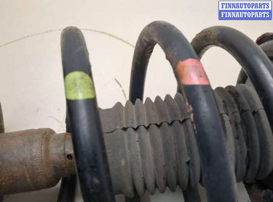 Стойка подвески амортизационная на Toyota Harrier I (U10W)