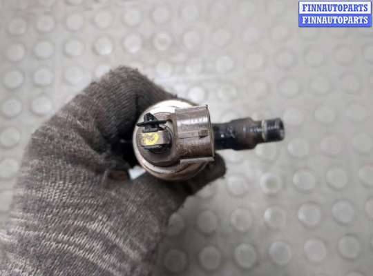 Форсунка топливная на Opel Zafira B