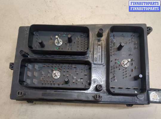 купить Блок предохранителей на Opel Zafira B 2005-2012