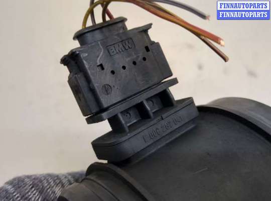 Датчик расхода воздуха (ДМРВ) на BMW 5 (E60/E61)