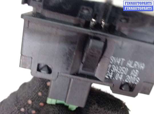 купить Кнопка аварийки на Ford Kuga 2008-2012
