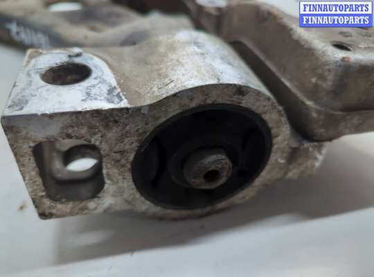 купить Рычаг подвески на Volkswagen Golf 6 2008-2012