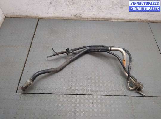 Горловина заливная топливная LRF2554 на Land Rover Discovery 3 2004-2009