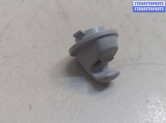 купить Кронштейн козырька солнцезащитного на Volkswagen Jetta 7 2018-2024