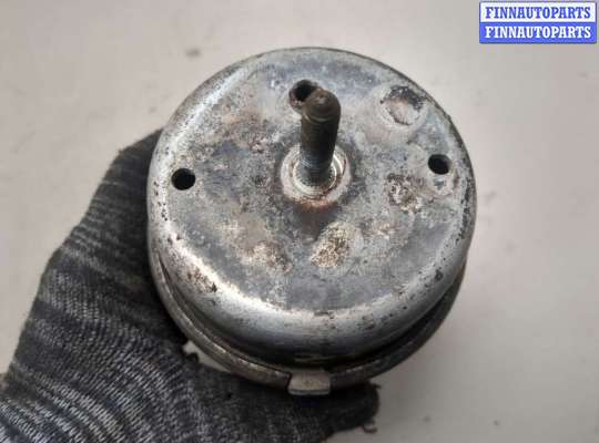 купить Подушка крепления двигателя на Volkswagen Passat 5 2000-2005