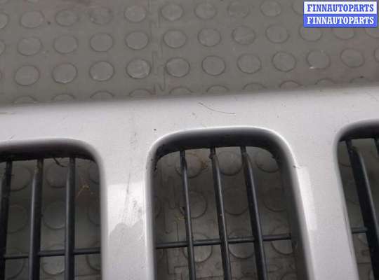 купить Решетка радиатора на Jeep Liberty 2001-2007