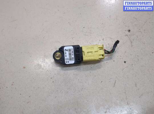 купить Датчик удара на Toyota Camry V40 2006-2011