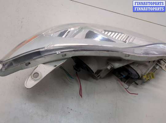 купить Фара (передняя) на Toyota Matrix 2002-2008