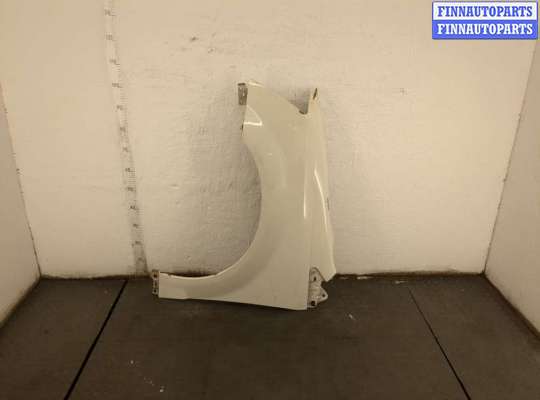 Крыло DGQ5473 на Chrysler Town-Country 2007-2010