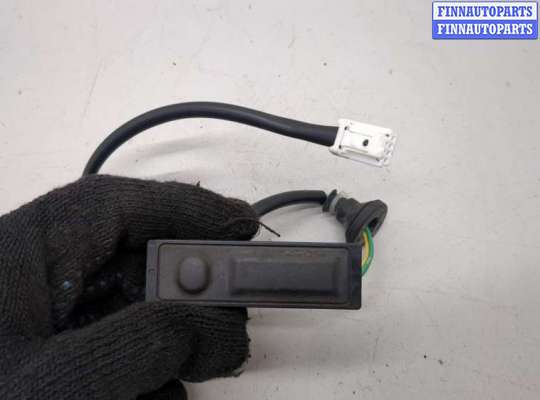 купить Кнопка открывания багажника с крышки на Nissan X-Trail (T32) 2013-2023