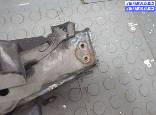 купить Рамка капота на Toyota Yaris 2005-2011