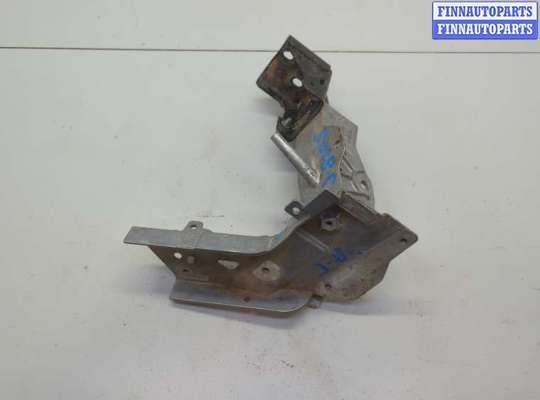 Кронштейн радиатора MB1610594 на Mercedes GLC X253 2015-2022