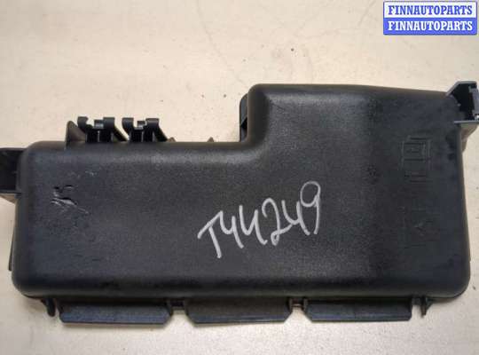 купить Крышка блока предохранителей на Volvo XC70 2000-2007