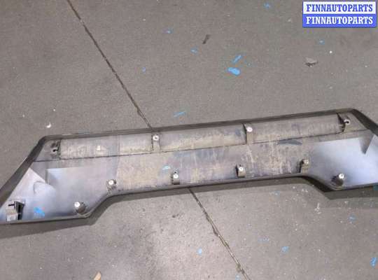 купить Накладка крышки багажника (двери) на Nissan X-Trail (T31) 2007-2015