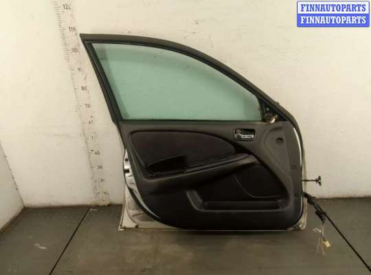 купить Стекло боковой двери на Toyota Avensis 1 1997-2003