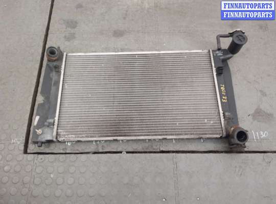 Радиатор охлаждения двигателя TT952489 на Toyota Avensis 2 2003-2009