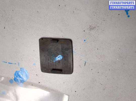 Заглушка буксировочного крюка