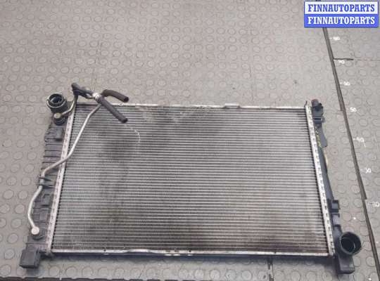 Радиатор охлаждения двигателя MB1441523 на Mercedes C W203 2000-2007