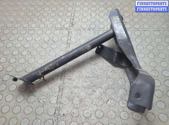 Кронштейн бампера IFM3991 на Infiniti QX56 2004-2010