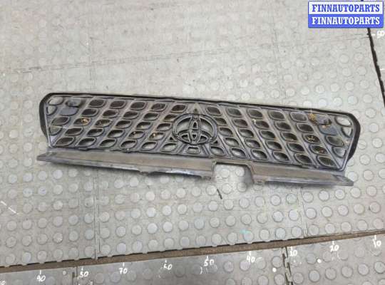 купить Решетка радиатора на Toyota RAV 4 2000-2005