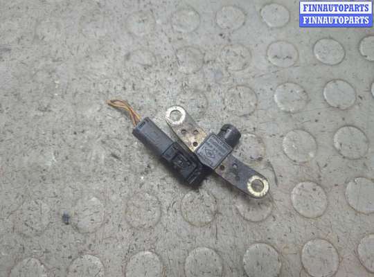 Датчик положения коленвала RN1553138 на Renault Scenic 2003-2009