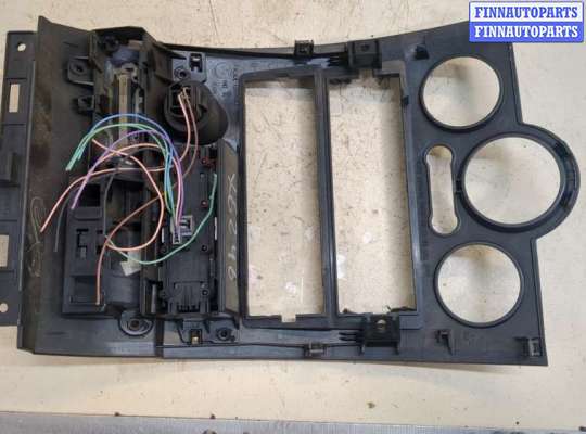 купить Рамка под магнитолу на Renault Megane 2 2002-2009