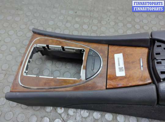 купить Консоль салона (кулисная часть) на Mercedes E W211 2002-2009