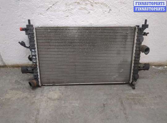 купить Радиатор охлаждения двигателя на Opel Astra H 2004-2010