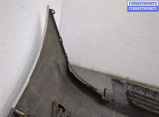 купить Заглушка (решётка) бампера на Toyota Corolla E12 2001-2006