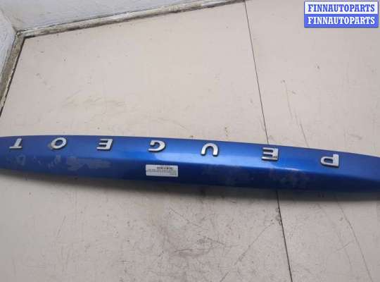 купить Накладка крышки багажника (двери) на Peugeot Partner 2002-2008